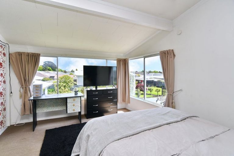 Photo of property in 214 Harewood Road, Bishopdale, Christchurch, 8053