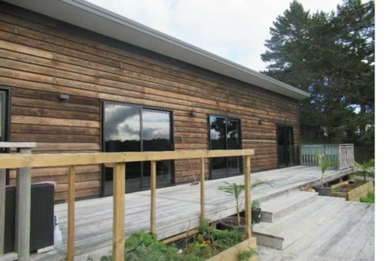 Photo of property in 211 Paremoremo Road, Lucas Heights, Auckland, 0632