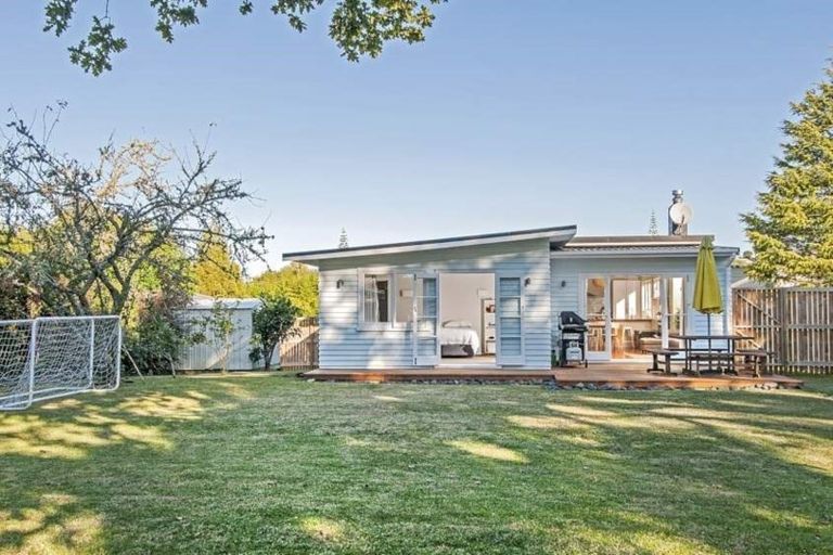 Photo of property in 7 Nicolas Avenue, Glen Eden, Auckland, 0602