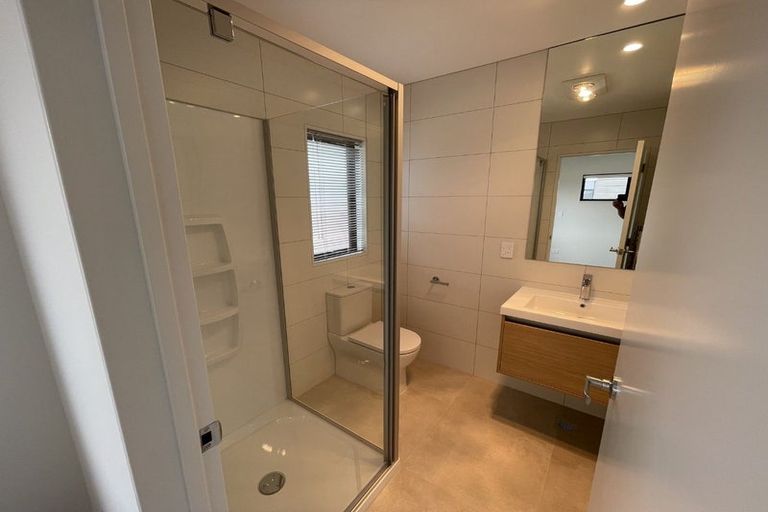 Photo of property in 6 Viridian Avenue, Rosehill, 2113