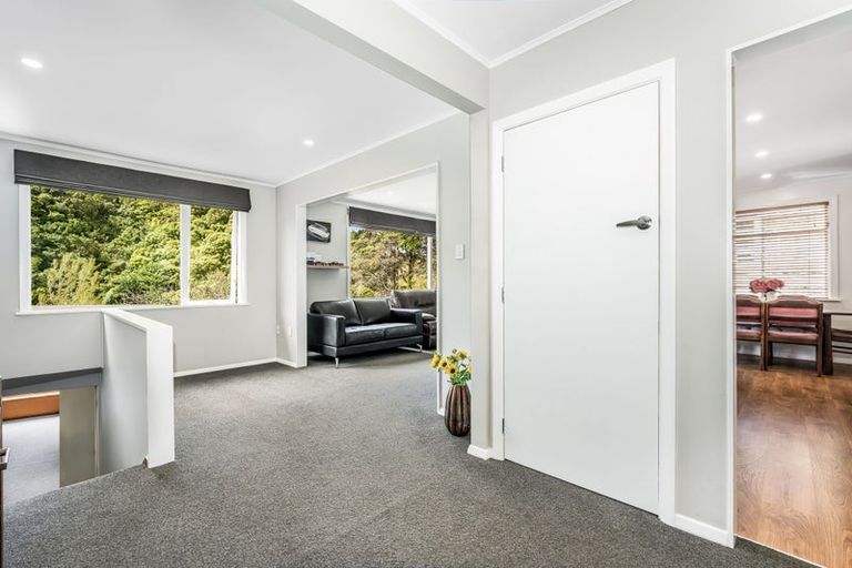 Photo of property in 77 Champion Street, Cannons Creek, Porirua, 5024