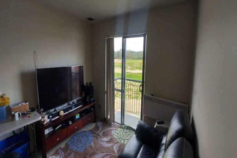 Photo of property in 5g/17 Crown Lynn Place, New Lynn, Auckland, 0600