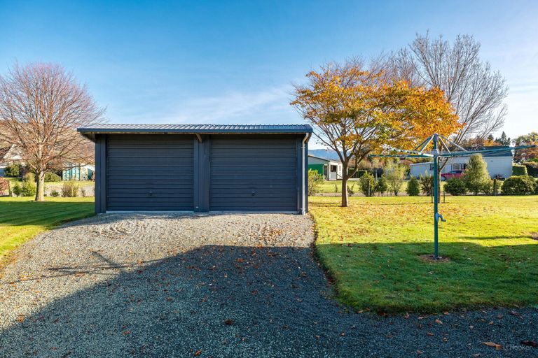 Photo of property in 14 Hillary Street, Waimate, 7924