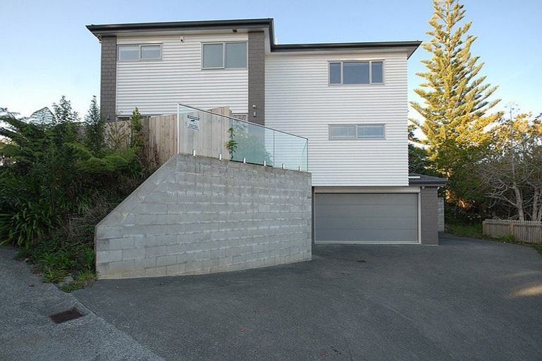 Photo of property in 3 Thelma Crescent, Torbay, Auckland, 0630
