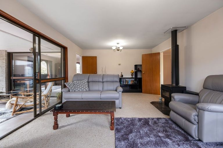 Photo of property in 22 Broadfell Avenue, Avonhead, Christchurch, 8042