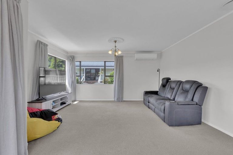 Photo of property in 207 Grandview Road, Nawton, Hamilton, 3200