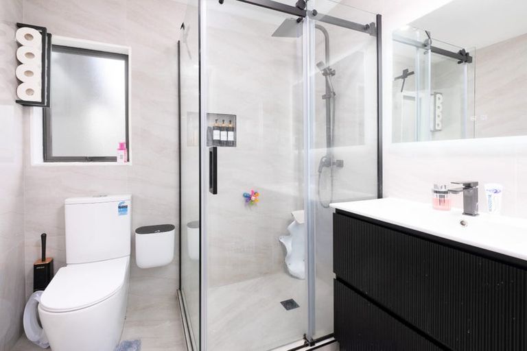 Photo of property in 44 Trimdon Street, Randwick Park, Auckland, 2105