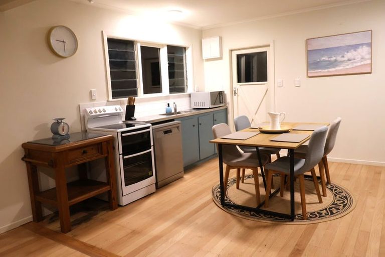 Photo of property in 133 Wallace Road, Mangere Bridge, Auckland, 2022