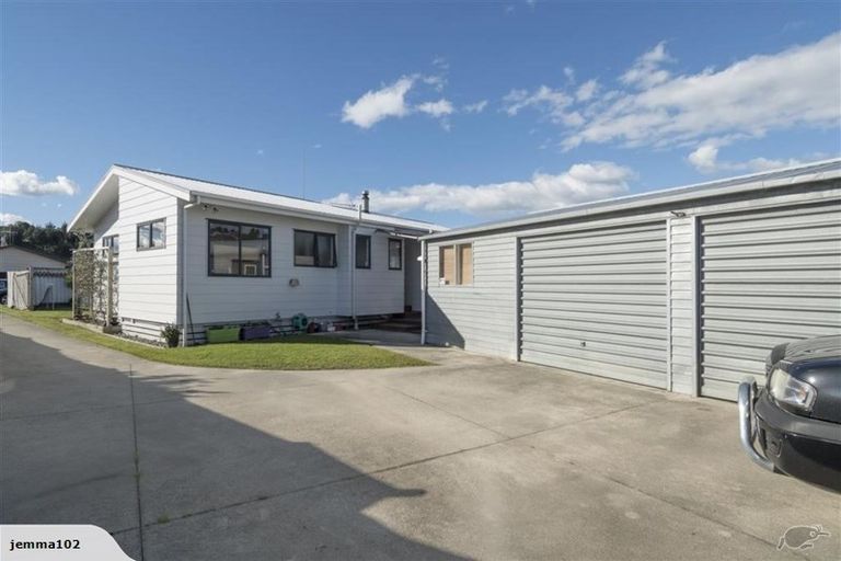 Photo of property in 21 Solomon Street, Brookfield, Tauranga, 3110