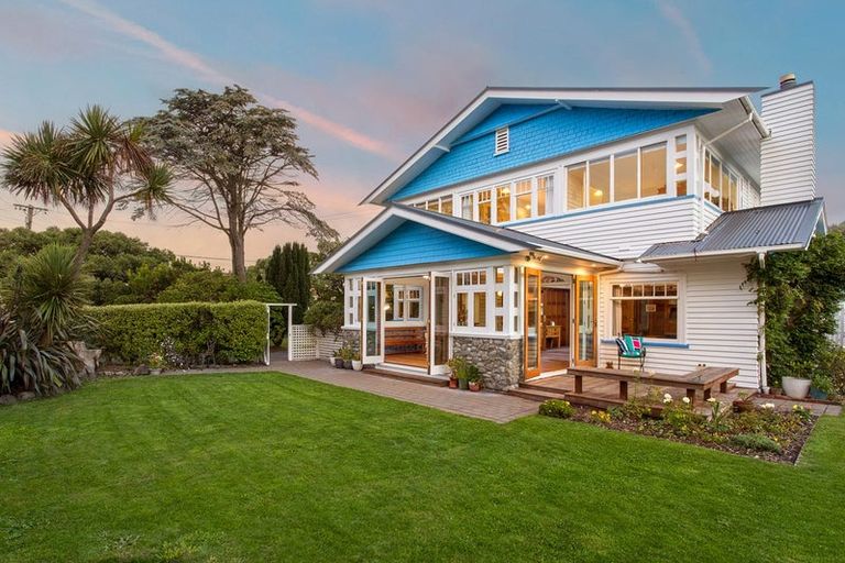 Photo of property in 44 Union Street, New Brighton, Christchurch, 8061