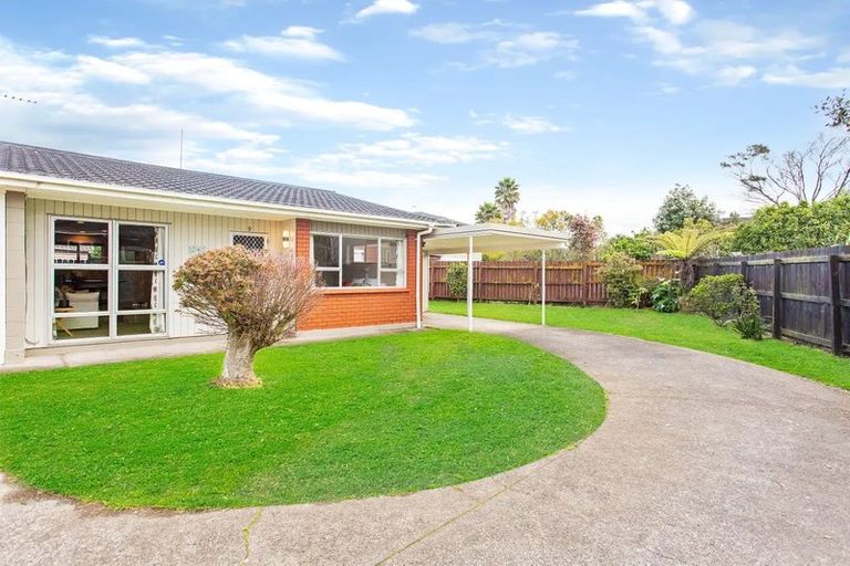 Photo of property in 9 Mckenzie Road, Mangere Bridge, Auckland, 2022