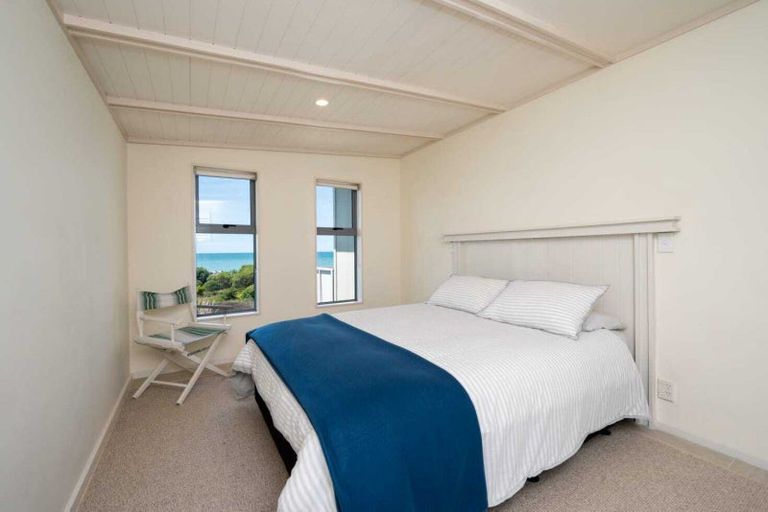 Photo of property in 2 Collison Terrace, Haumoana, 4102
