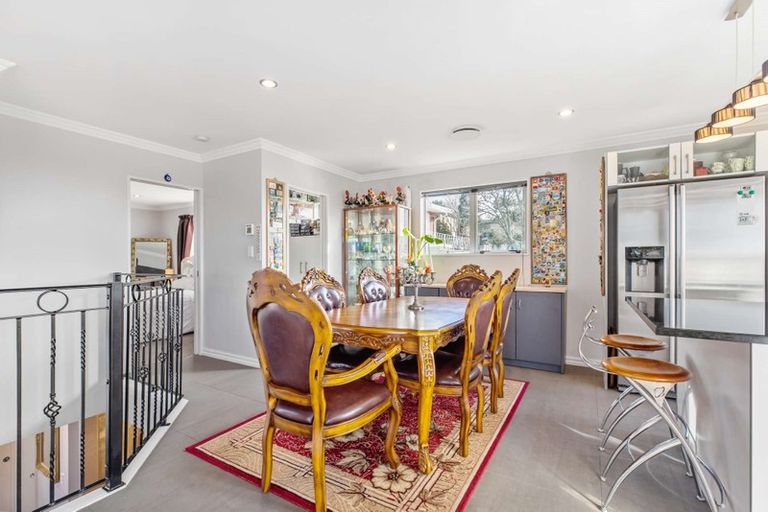 Photo of property in 32a Colwill Road, Massey, Auckland, 0614