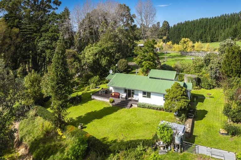 Photo of property in 888 Kakariki Farm Road, Kotemaori, 4188