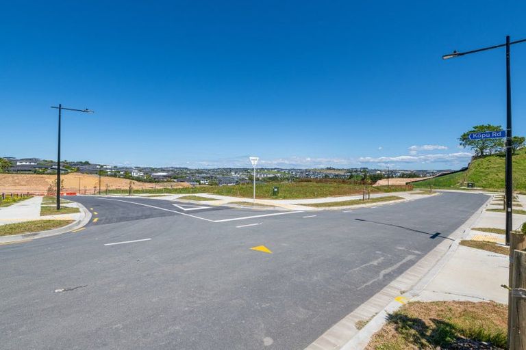 Photo of property in 2 Kopu Road, Orewa, 0931