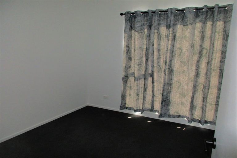 Photo of property in 4/10 Trieste Way, Paraparaumu, 5032