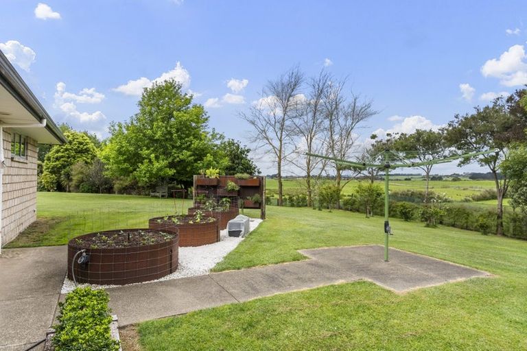 Photo of property in 300 Glenbrook Beach Road, Glenbrook, Waiuku, 2681