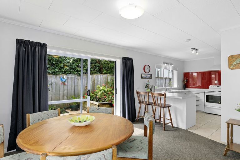 Photo of property in 52 Pine Avenue, Ebdentown, Upper Hutt, 5018