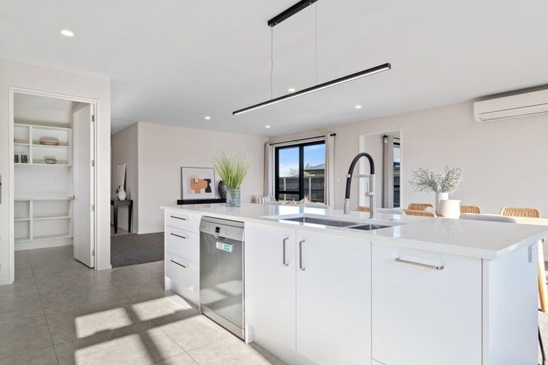 Photo of property in 8 Marvell Lane, Rolleston, 7614