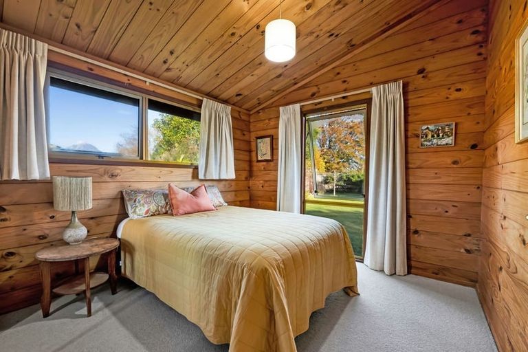 Photo of property in 1274 Egmont Road, Egmont Village, New Plymouth, 4372