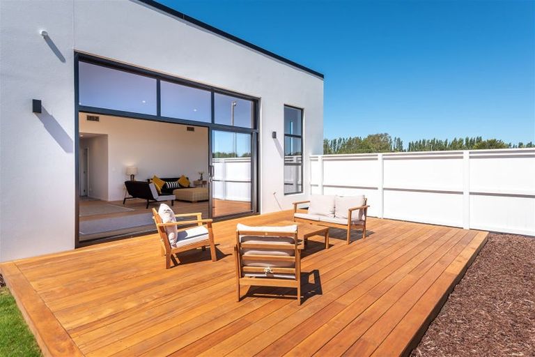 Photo of property in 18 Twin Meadows Drive, Casebrook, Christchurch, 8051