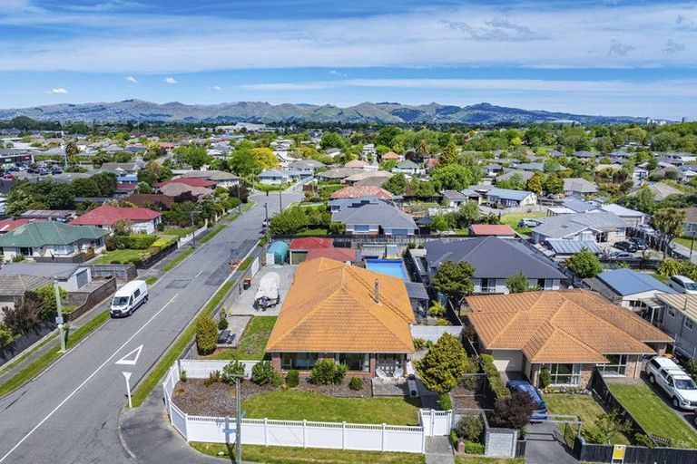 Photo of property in 18 Voss Street, Shirley, Christchurch, 8013