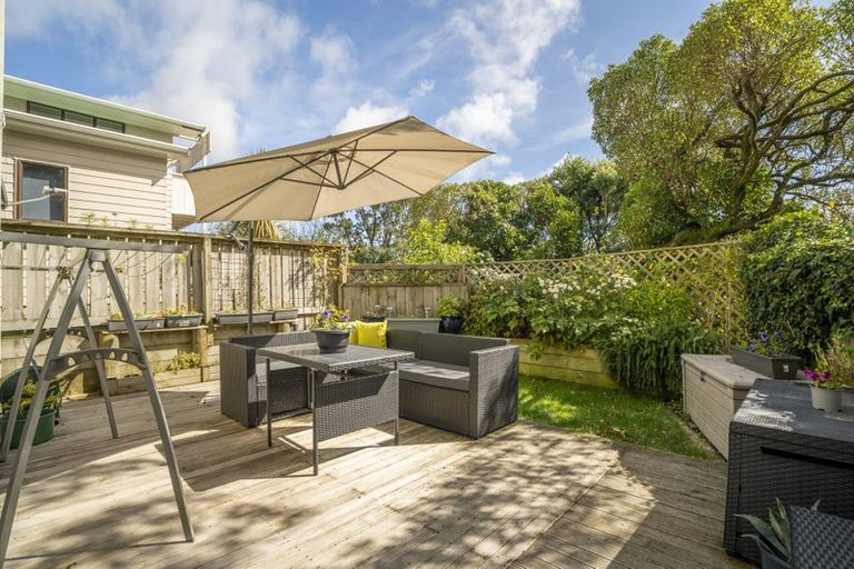 Photo of property in 107 Kenmore Street, Newlands, Wellington, 6037