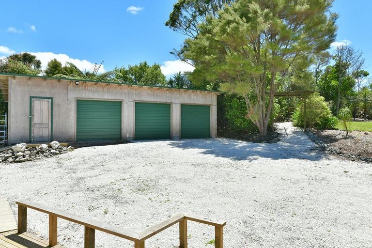 Photo of property in 1447 Old North Road, Helensville, 0875