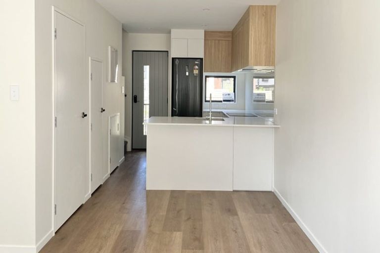 Photo of property in 3/25 Jabuka Street, Glen Eden, 0602