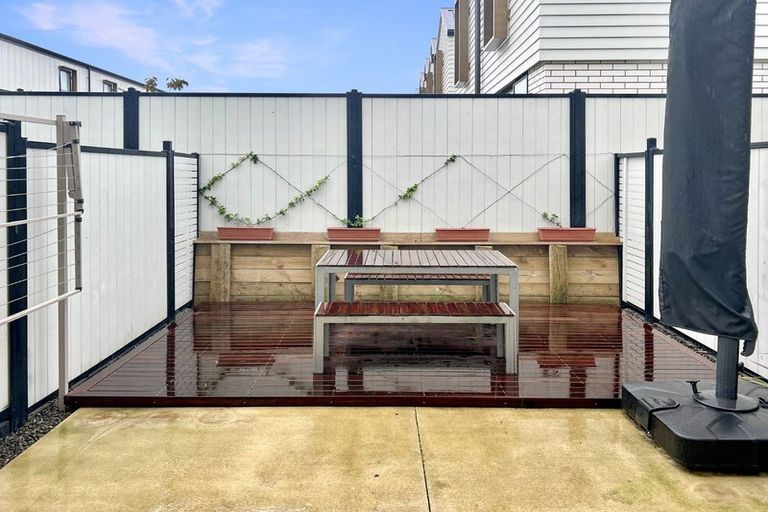 Photo of property in 40 Cessna Crescent, Mangere, Auckland, 2022