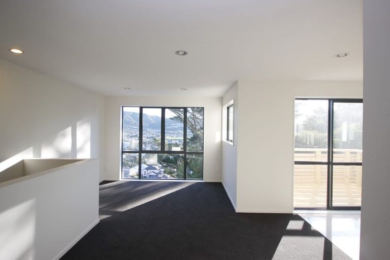 Photo of property in 69u7 Sheridan Terrace, Johnsonville, Wellington, 6037