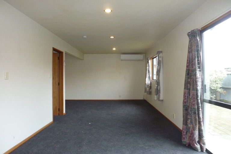 Photo of property in 37 Peverel Street, Riccarton, Christchurch, 8041