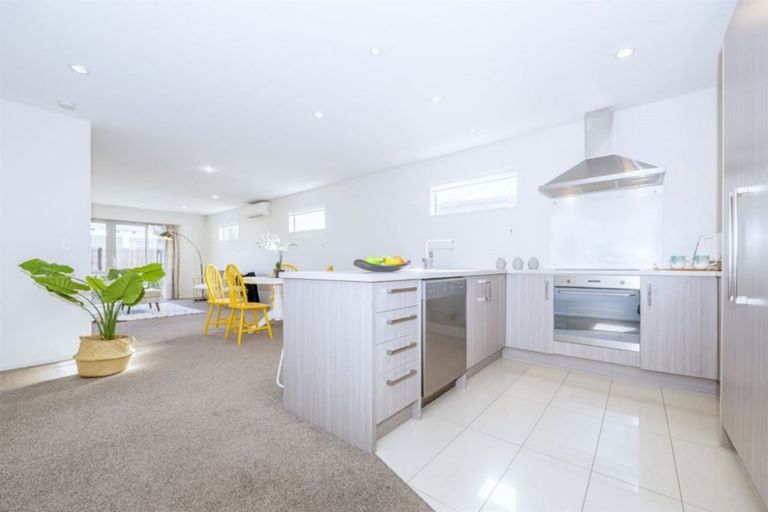 Photo of property in 60 Sioux Avenue, Wigram, Christchurch, 8042