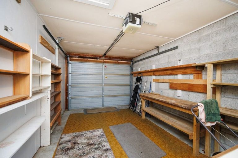 Photo of property in 15 Carthew Street, Feilding, 4702