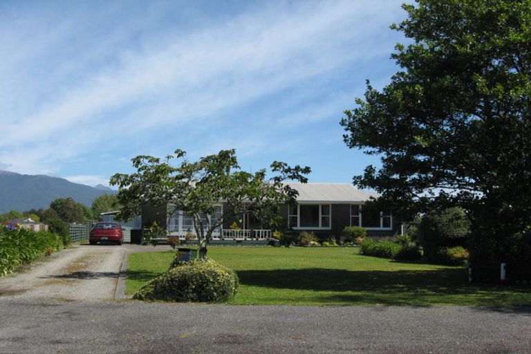 Photo of property in 102 Orowaiti Road, Westport, 7825