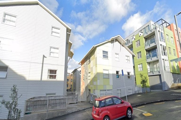 Photo of property in Drummond Street Flats, 26/19u Drummond Street, Mount Cook, Wellington, 6021