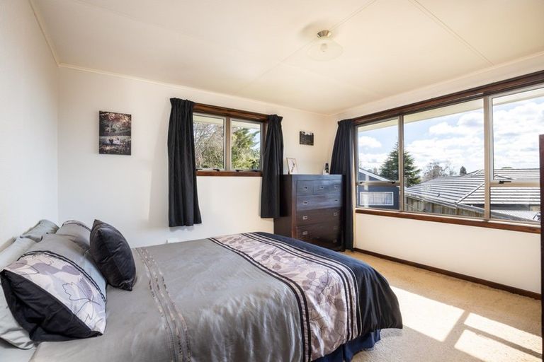 Photo of property in 15 Tainui Terrace, Inglewood, 4330