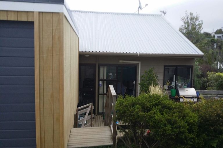 Photo of property in 32 Killarney Avenue, Torbay, Auckland, 0630
