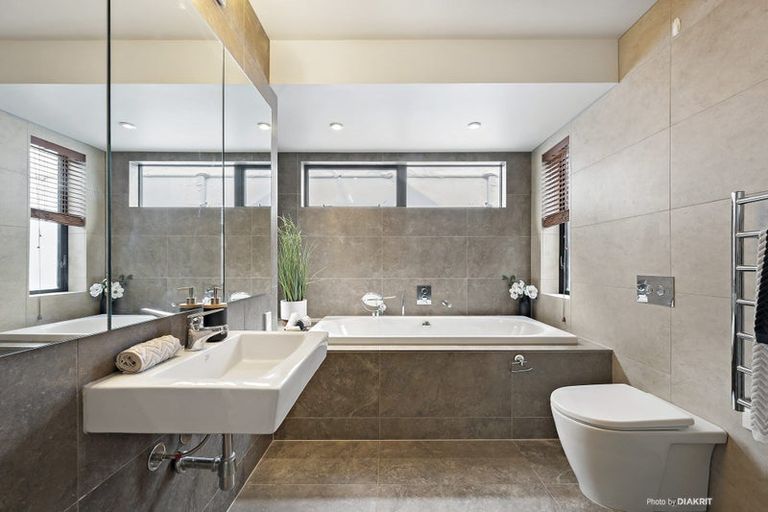 Photo of property in 85u1 Elizabeth Street, Mount Victoria, Wellington, 6011