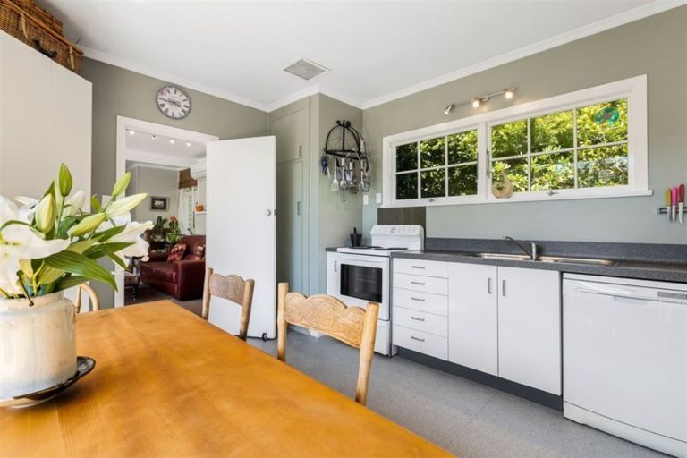 Photo of property in 35 Alpha Avenue, Strowan, Christchurch, 8052