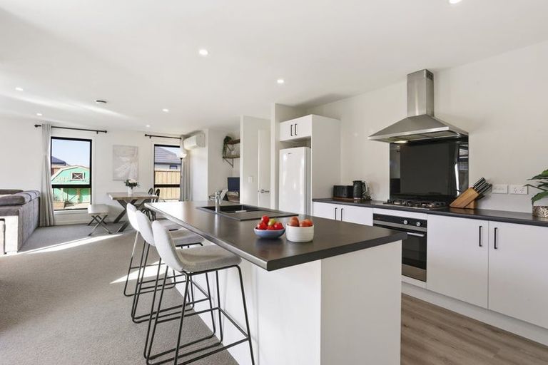 Photo of property in 14 Northmoor Boulevard, Rolleston, 7615