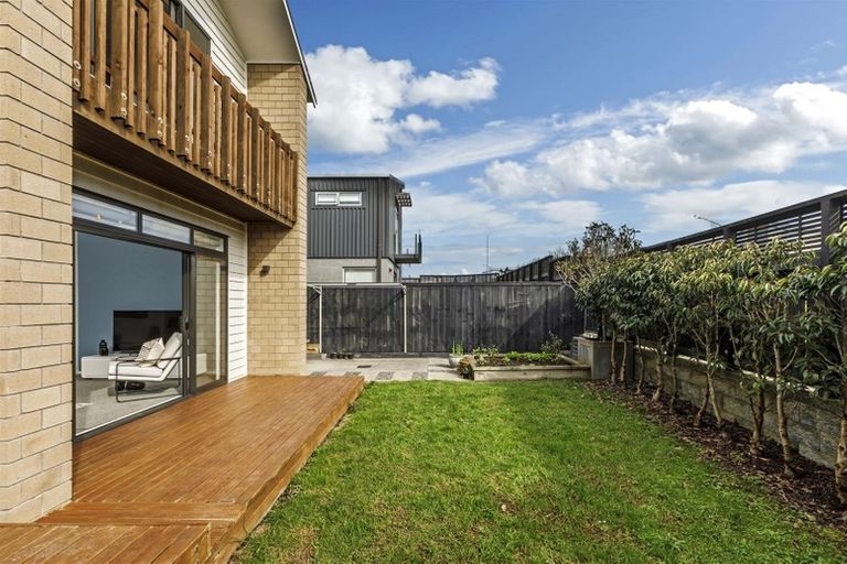 Photo of property in 4 Teal Way, Hobsonville, Auckland, 0616