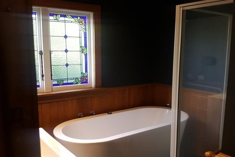 Photo of property in 9 Raniera Street, Glen Avon, New Plymouth, 4312