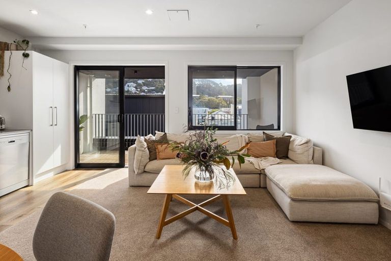 Photo of property in 210/2u Onepu Road, Kilbirnie, Wellington, 6022
