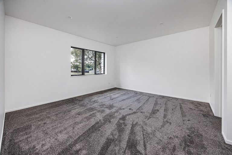 Photo of property in 16e Imrie Avenue, Mangere, Auckland, 2022