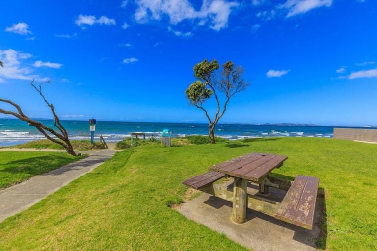 Photo of property in 1/422 Hibiscus Coast Highway, Orewa, 0931