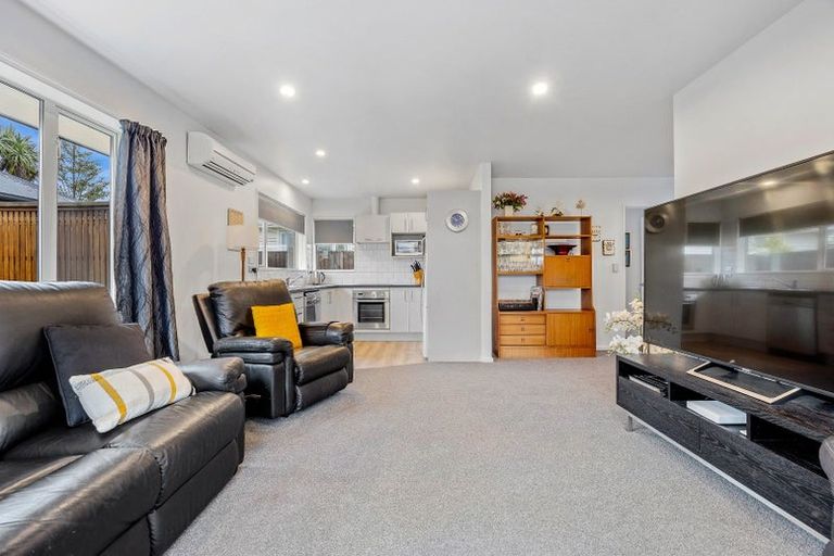 Photo of property in 7b Bentley Street, Russley, Christchurch, 8042