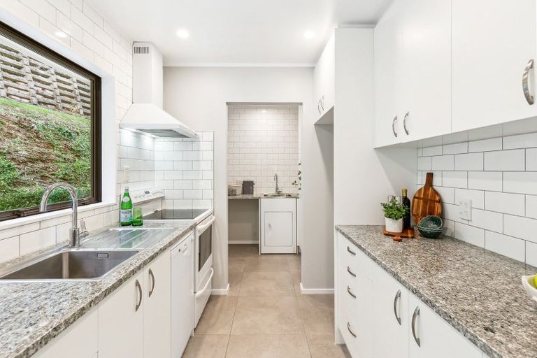 Photo of property in 31 Chamberlain Road, Karori, Wellington, 6012