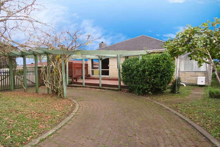 Photo of property in 1/37 Lynwood Road, New Lynn, Auckland, 0600