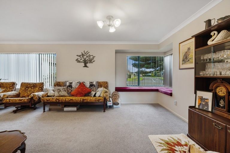 Photo of property in 30 Caversham Drive, Rototuna, Hamilton, 3210